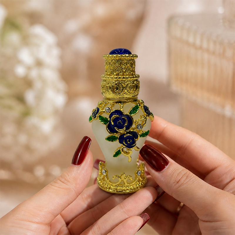 4pcs Crystal Perfume Essential Oil Bottle 8ml D9363 4pcs كريستال عطر زجاجة الزيوت الأساسية 8 مل D9363