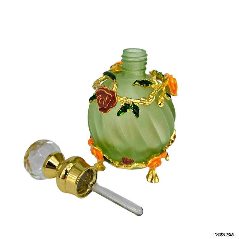 1pcs Crystal Perfume Essential Oil Bottle 25ml 4colors D9359 1pcs زجاجة النفط العطر الكريستال 25 مل اللون D9359