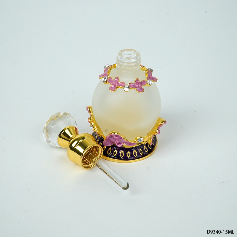 4pcs Crystal Perfume Essential Oil Bottle 15ml D9340 4pcs كريستال عطر زجاجة الزيوت الأساسية 15 مل D9340