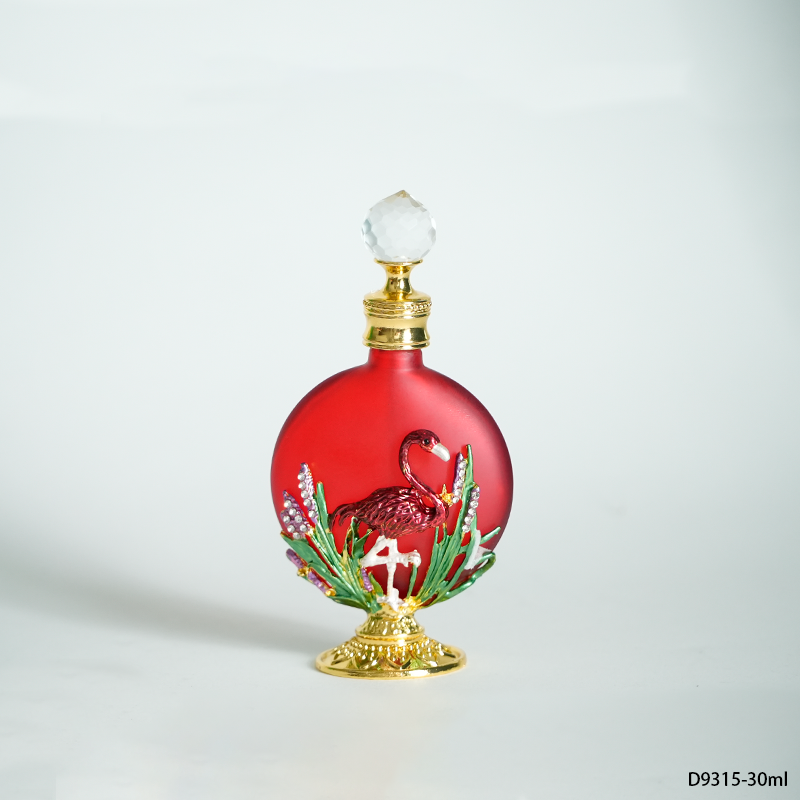 4pcs Crystal Perfume Essential Oil Bottle 30ml D9315   4pcs كريستال عطر زجاجة الزيوت الأساسية 30 مل D9315