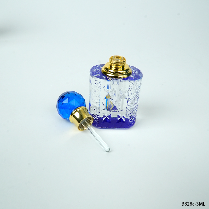4pcs Crystal Perfume Essential Oil Bottle 3ml B828C   4pcs كريستال عطر زجاجة الزيوت الأساسية 3ml B828C