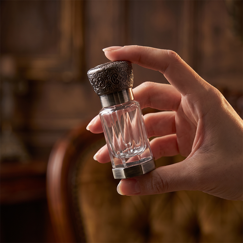 1pcs Crystal Perfume Essential Oil Bottle 6ml A175B  1pcs كريستال عطر زجاجة الزيوت الأساسية 6 مل A175B